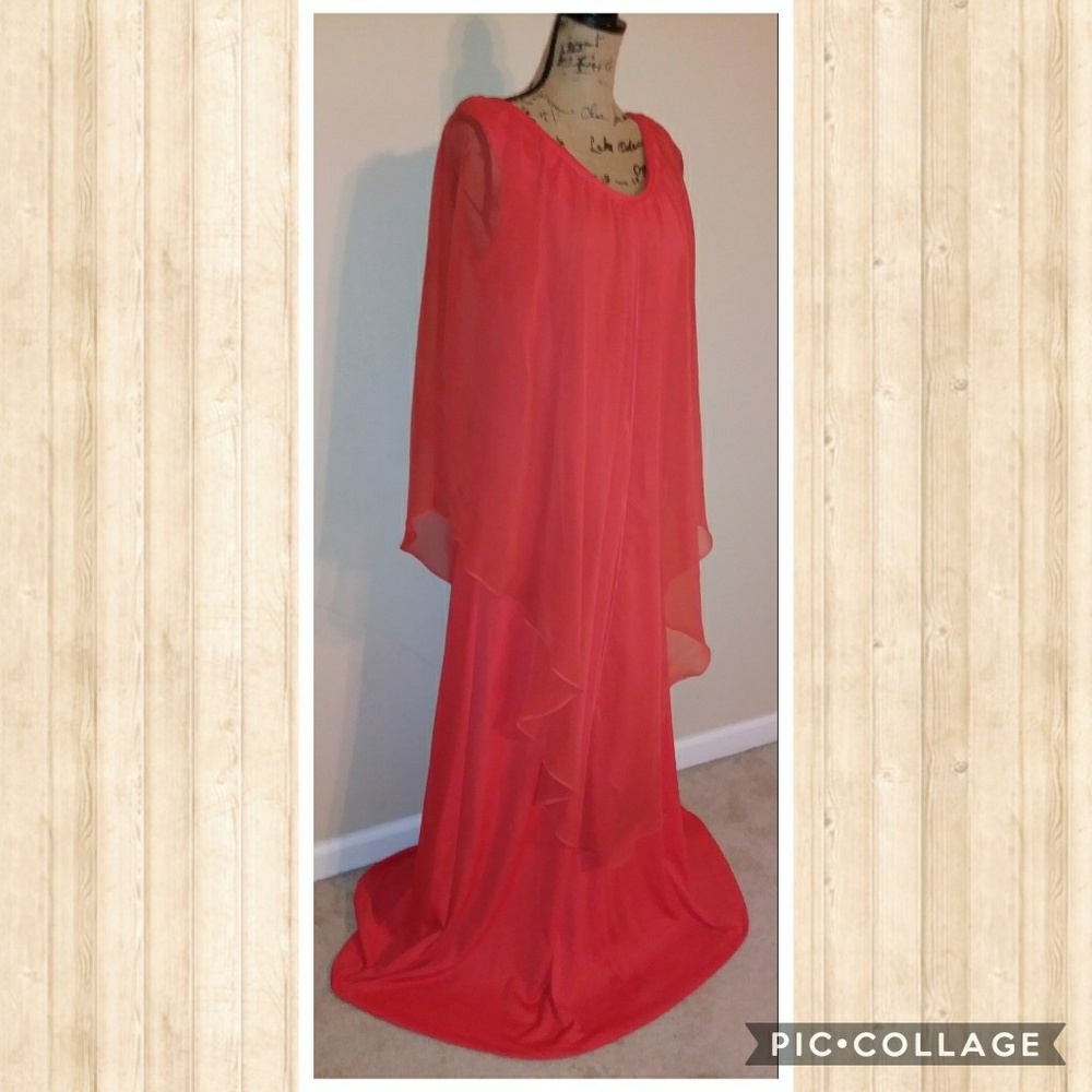 VINTAGE 70's Amy Deb Fashions Gown -- Size 16/10